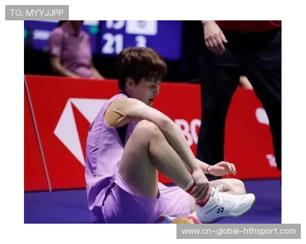 世界冠军比赛中鞋带断裂仍逆转